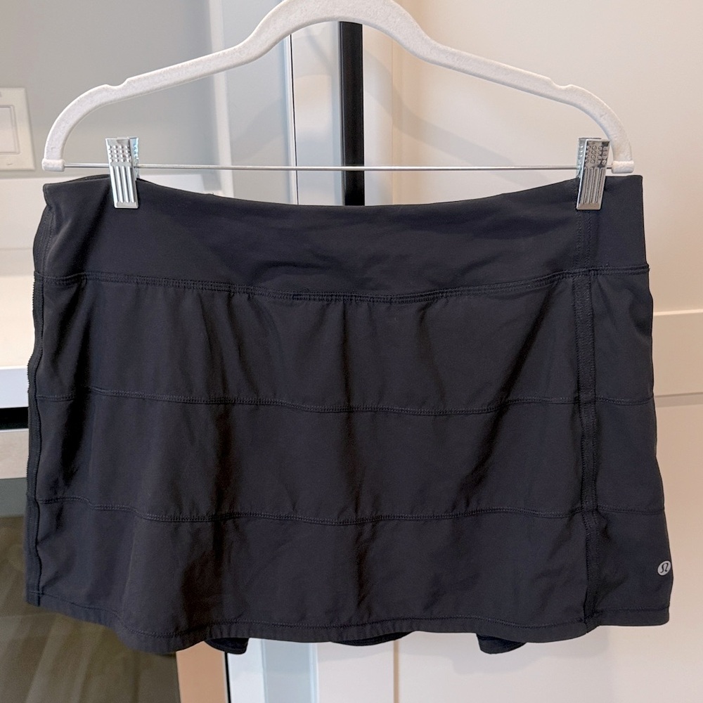 Lululemon Pace Rival Mid-Rise Skirt Black Tennis Skirt with shorts